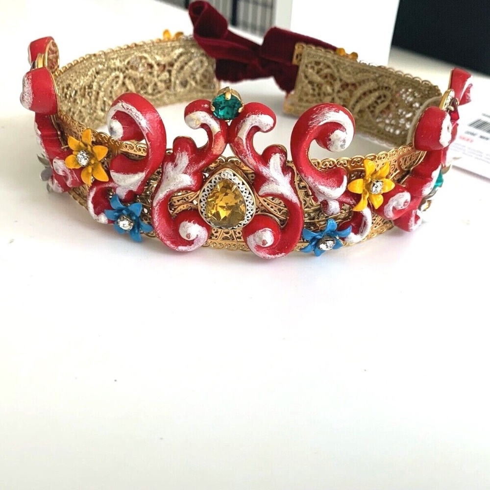 Dolce Gabbana    Filigree  Runway   Tiara with Crystals and flowers